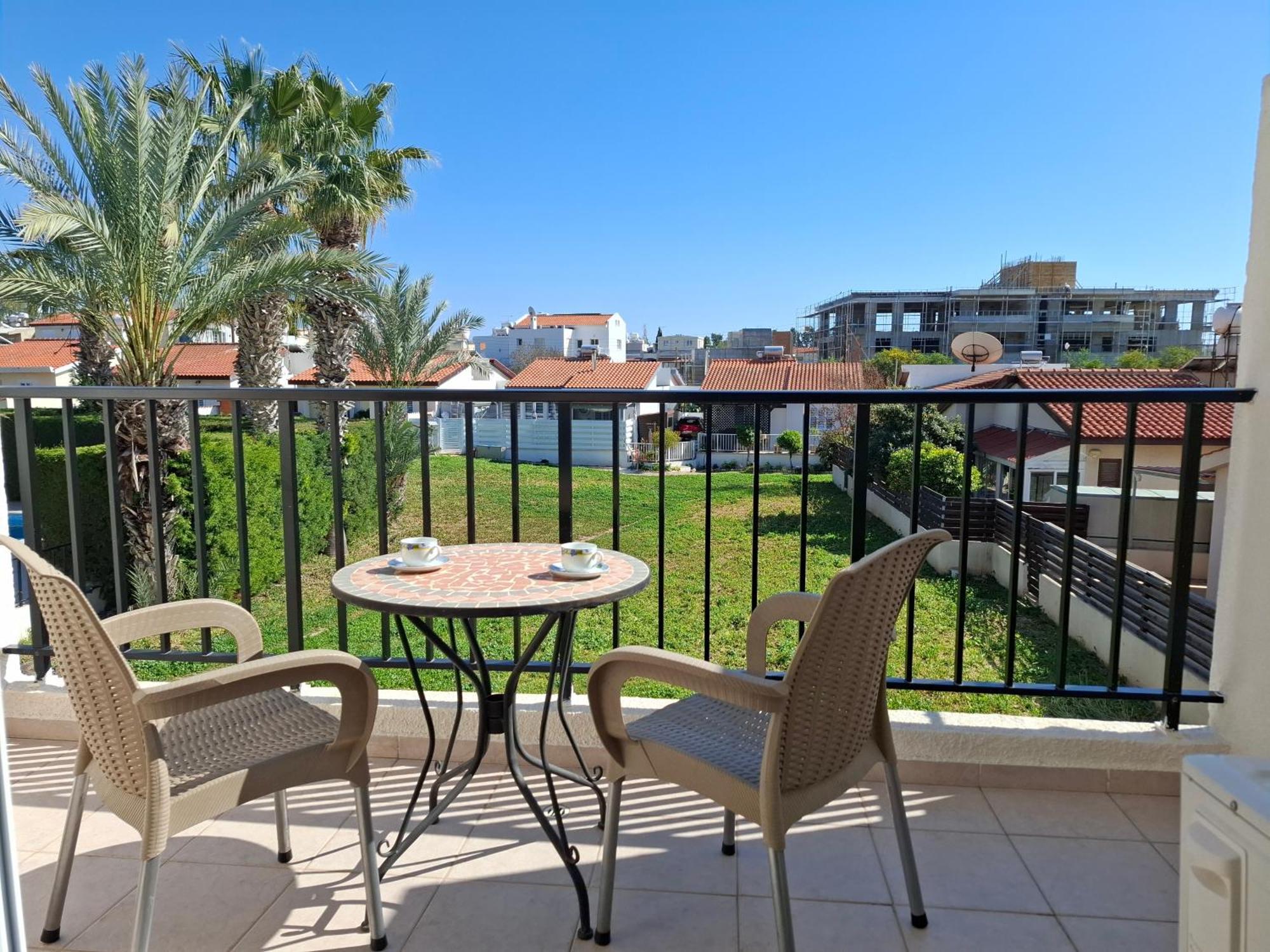 Apartment In Kato Pafos & 10 Min To Venus Beach Exterior foto