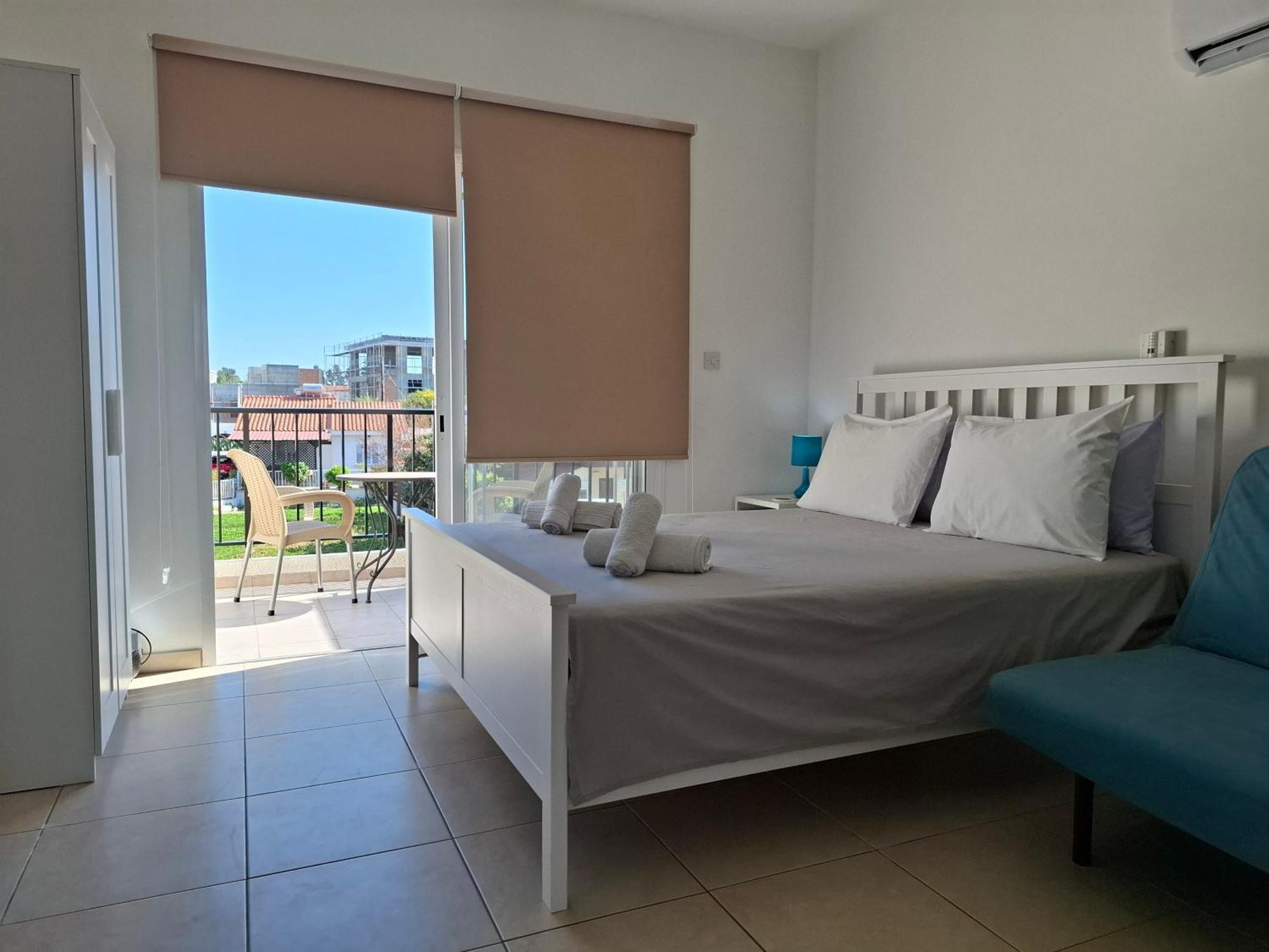 Apartment In Kato Pafos & 10 Min To Venus Beach Exterior foto